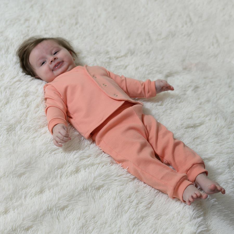 Spodenki z prążka Morelowa słodycz