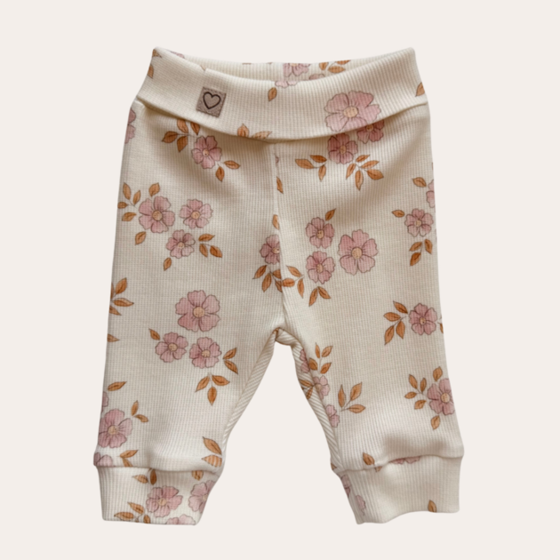 Spodenki  z prążka Daisy